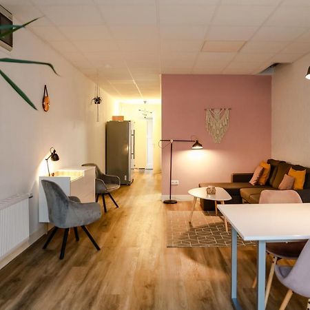 Ruim Appartement In Centrum Yerseke Exteriör bild